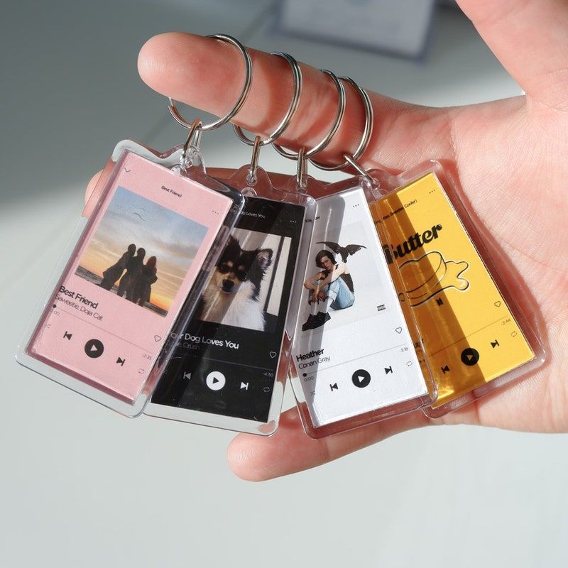 Merchandise Custom